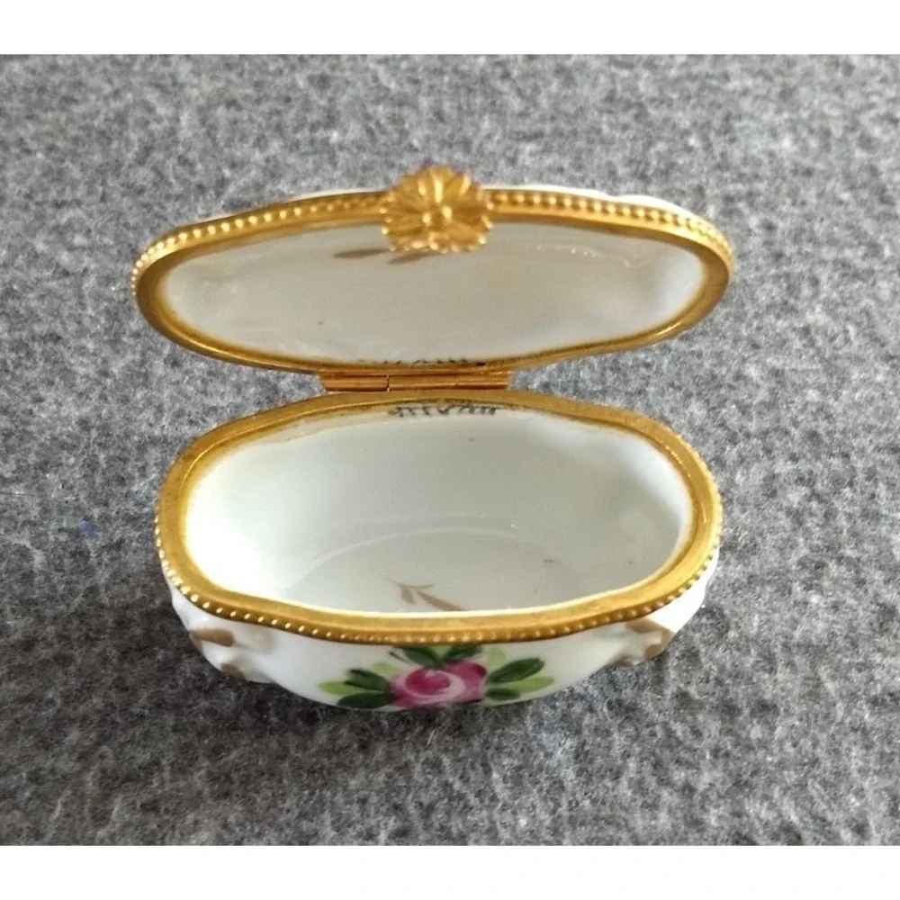 Hand Painted Floral Trinket Box Limoges?? Signed Quote on Top Made in France